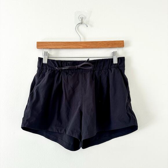 Lululemon Stroll at Sundown Short 3" - Black (First Release) 4 - Picture 1 of 9